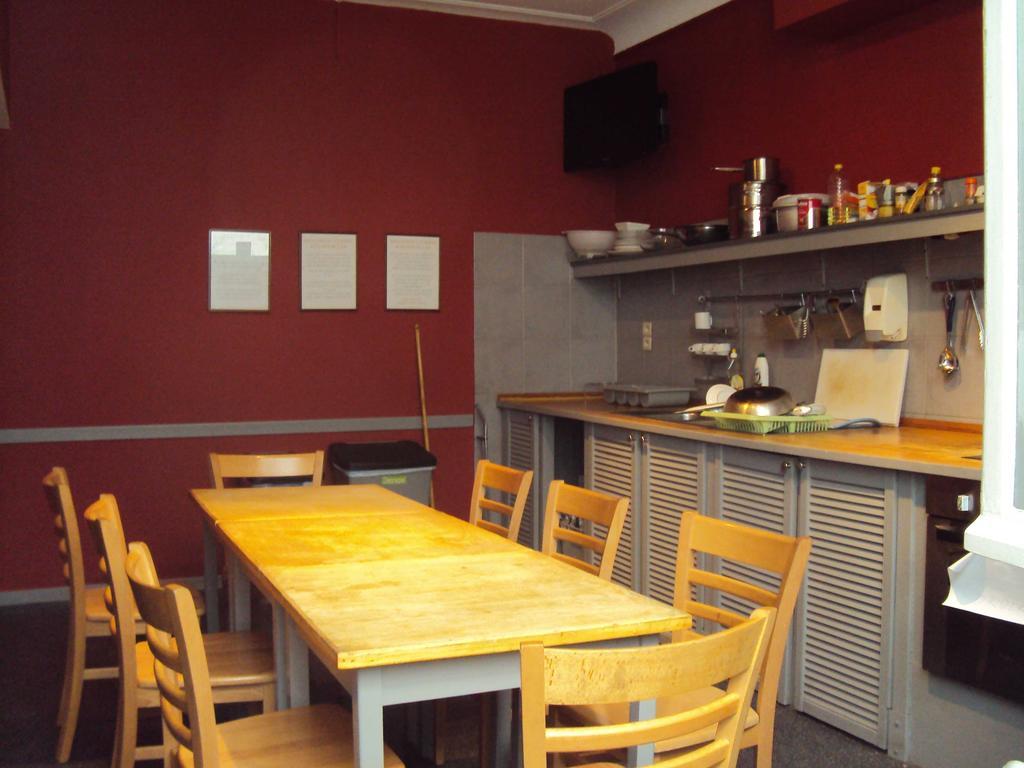 Van Gogh Youth Hostel City Centre Saint-Josse-ten-Noode Bagian luar foto