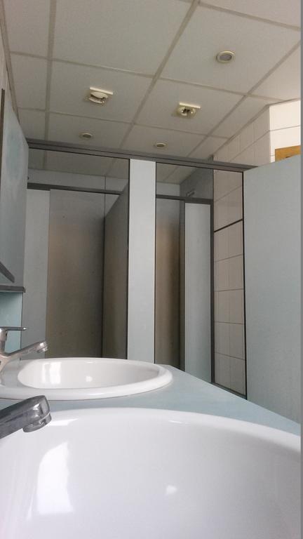 Van Gogh Youth Hostel City Centre Saint-Josse-ten-Noode Bagian luar foto