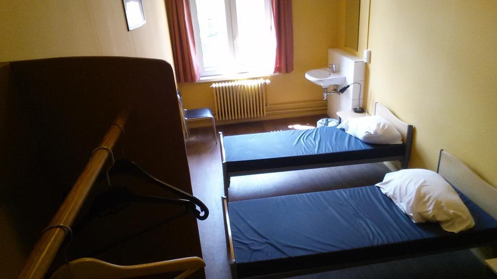 Van Gogh Youth Hostel City Centre Saint-Josse-ten-Noode Bagian luar foto