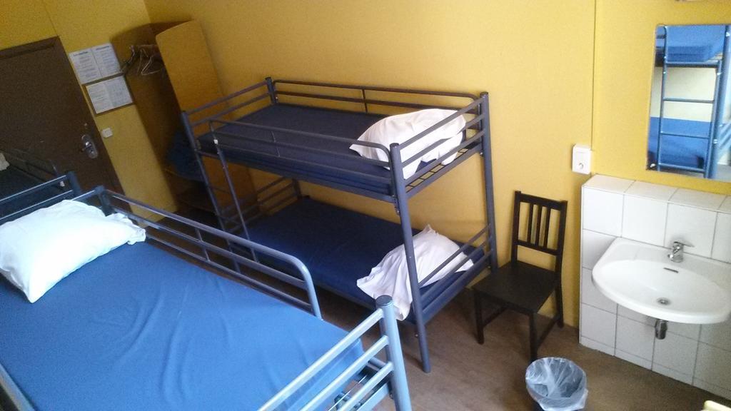 Van Gogh Youth Hostel City Centre Saint-Josse-ten-Noode Bagian luar foto