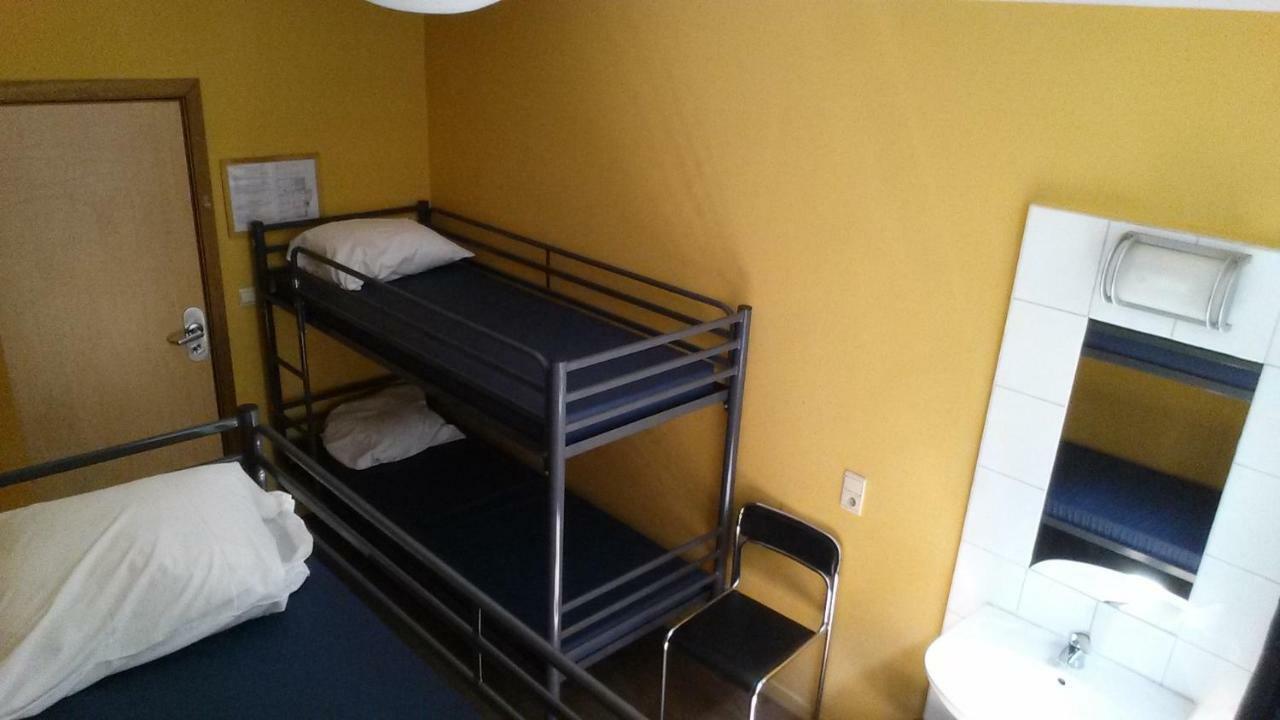 Van Gogh Youth Hostel City Centre Saint-Josse-ten-Noode Bagian luar foto