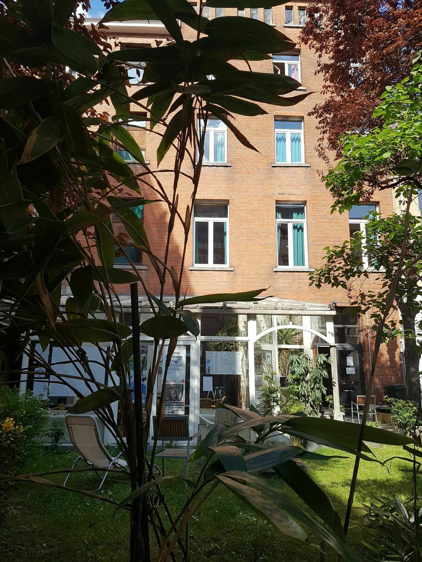 Van Gogh Youth Hostel City Centre Saint-Josse-ten-Noode Bagian luar foto