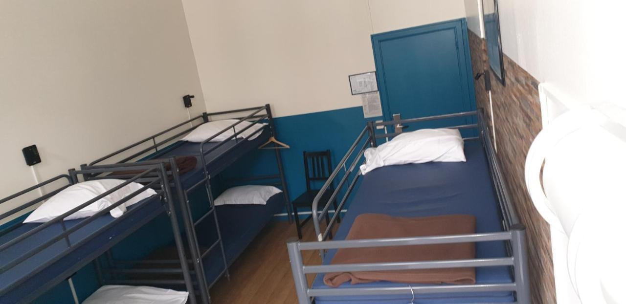 Van Gogh Youth Hostel City Centre Saint-Josse-ten-Noode Bagian luar foto
